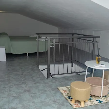 アパート Apollinare's House